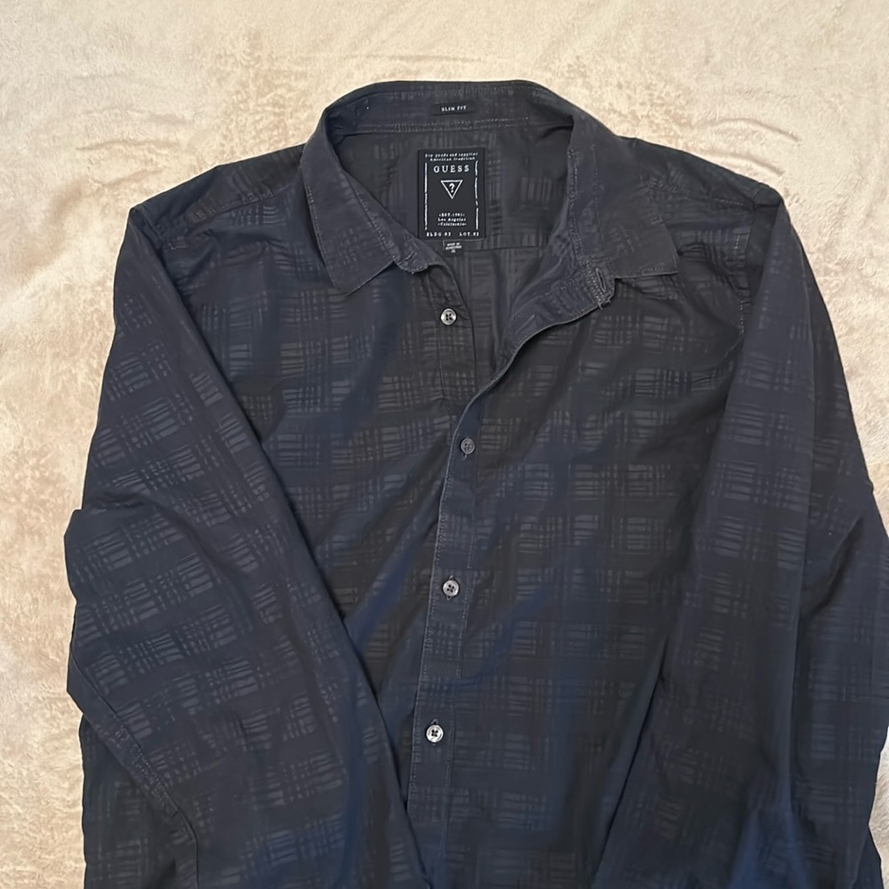 EUC Guess button down dress shirt